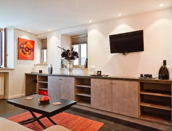 Le Lodgy - Coeur De La Vieille Ville - Majord'Home Annecy Dış mekan fotoğraf
